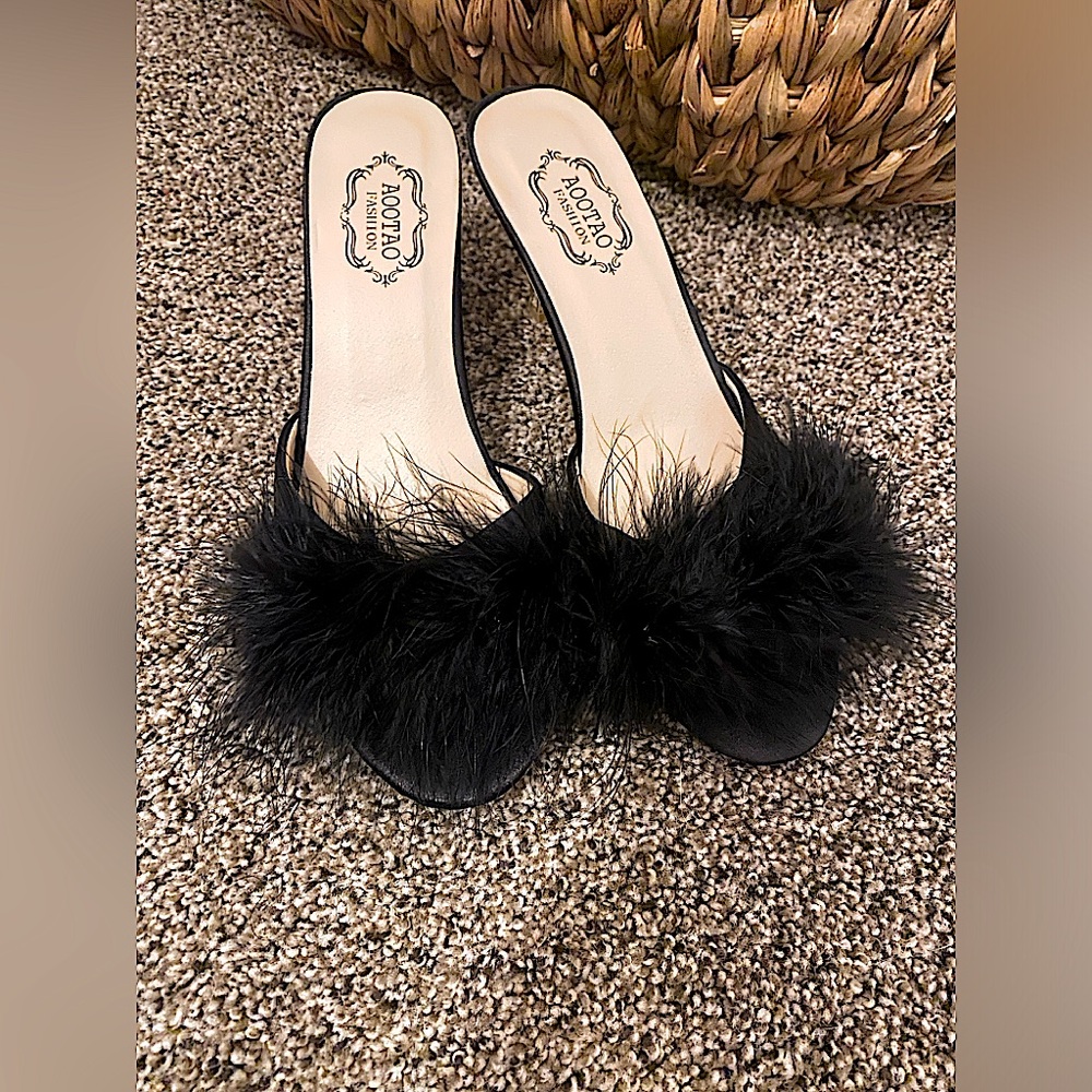 •heels• - Picture 3 of 5